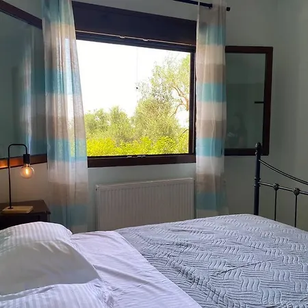 Rustic- Chic In A Private Olive Grove - * فيلياترا