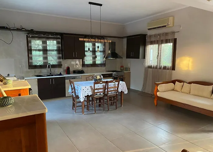 Rustic- Chic In A Private Olive Grove - * Filiatrá
